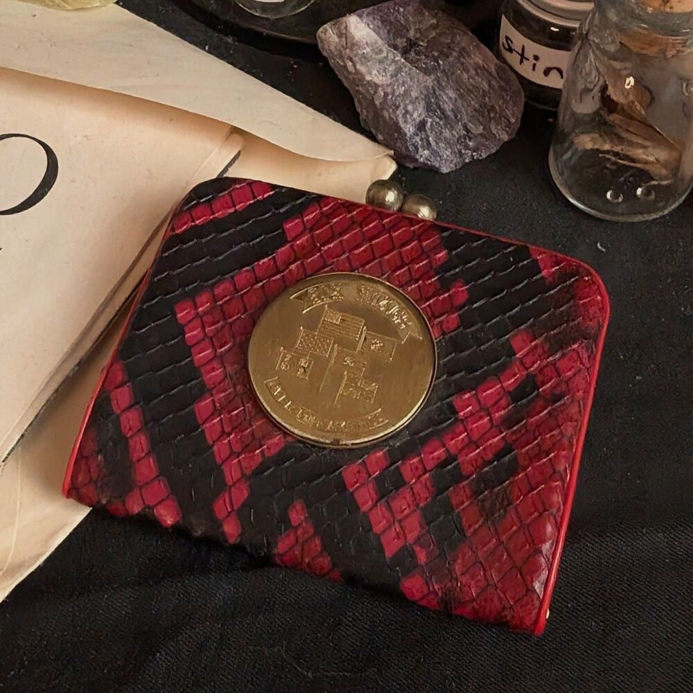 Vintage Six Flags Mini Coin Purse Faux Leather Snakeskin Red Black